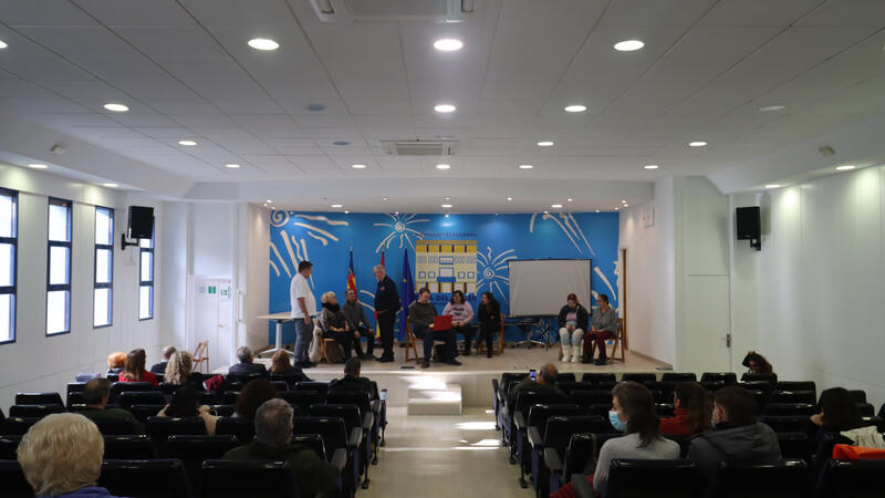 La Casa del Fester acoge la representación teatral de fin de curso de AFEM Marina Baixa 