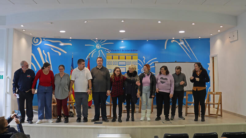 La Casa del Fester acoge la representación teatral de fin de curso de AFEM Marina Baixa 