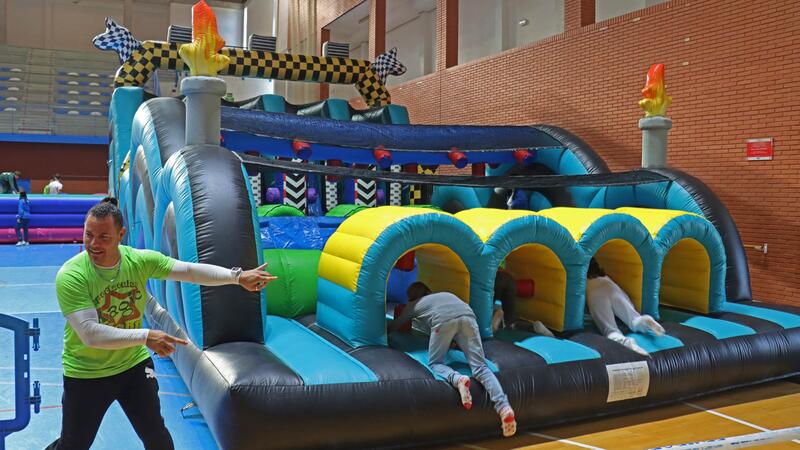 El Palau d’Esports acoge cerca de mil escolares de Benidorm en la XIV Feria Deportiva Infantil