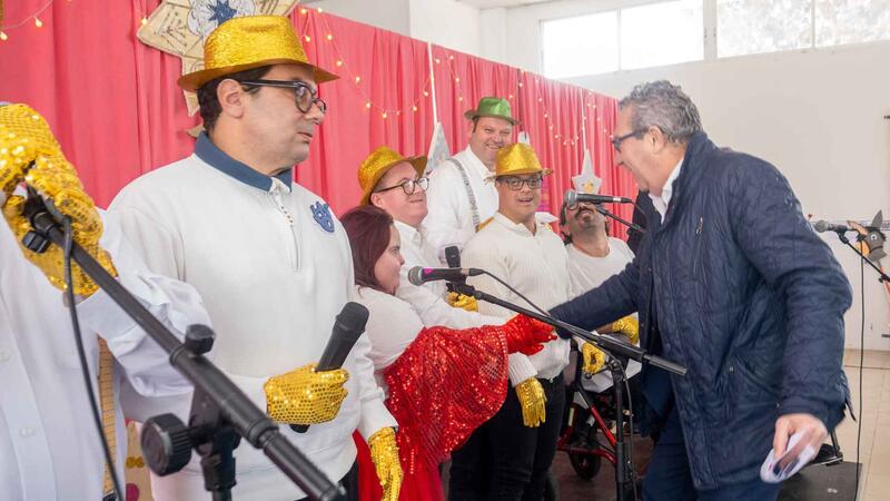 La Navidad viste de fiesta al Doble Amor 