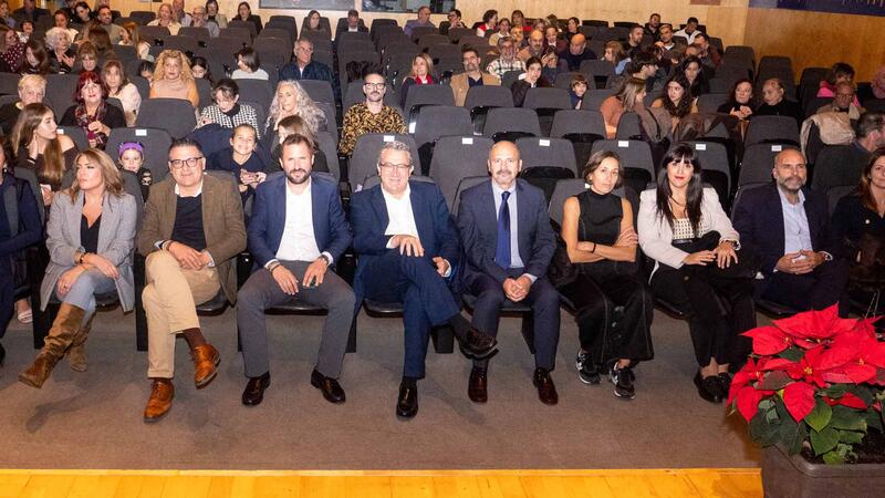 Benidorm premia la creatividad en su Concurso de Escaparatismo Navideño