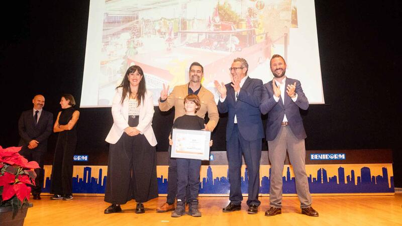 Benidorm premia la creatividad en su Concurso de Escaparatismo Navideño
