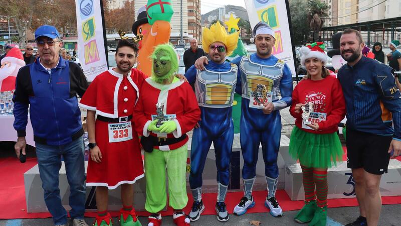 La XV San Silvestre de Benidorm reúne a casi 900 participantes por las calles de la ciudad