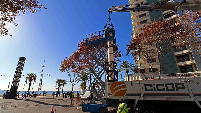 Benidorm inicia la rehabilitación de las emblemáticas columnas ‘Andrea’ del Paseo de Levante
