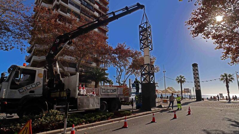 Benidorm inicia la rehabilitación de las emblemáticas columnas ‘Andrea’ del Paseo de Levante