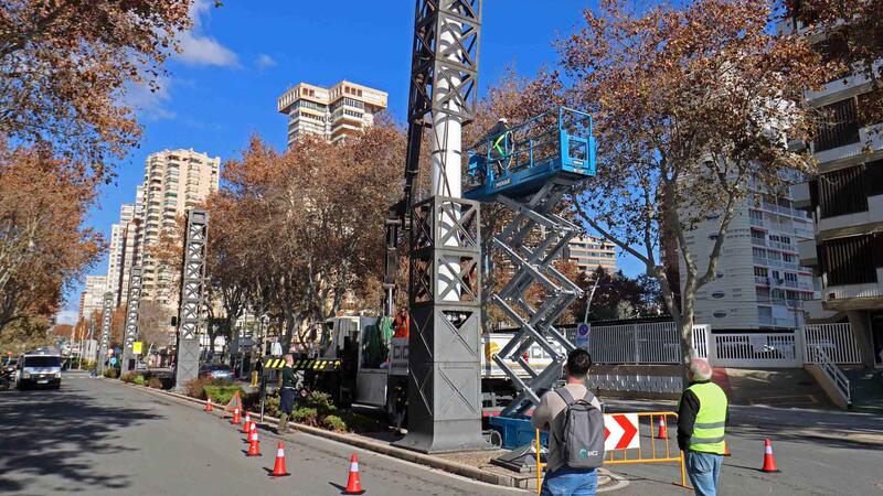 Benidorm inicia la rehabilitación de las emblemáticas columnas ‘Andrea’ del Paseo de Levante
