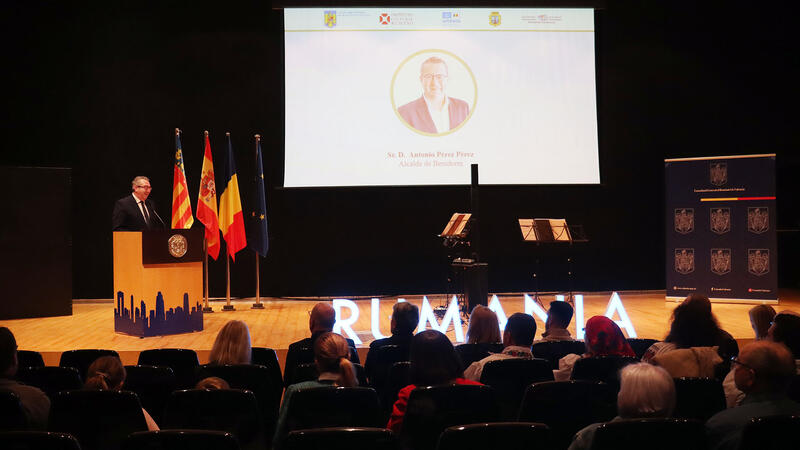 Benidorm alberga la conmemoración del Día Nacional de la Cultura de Rumanía