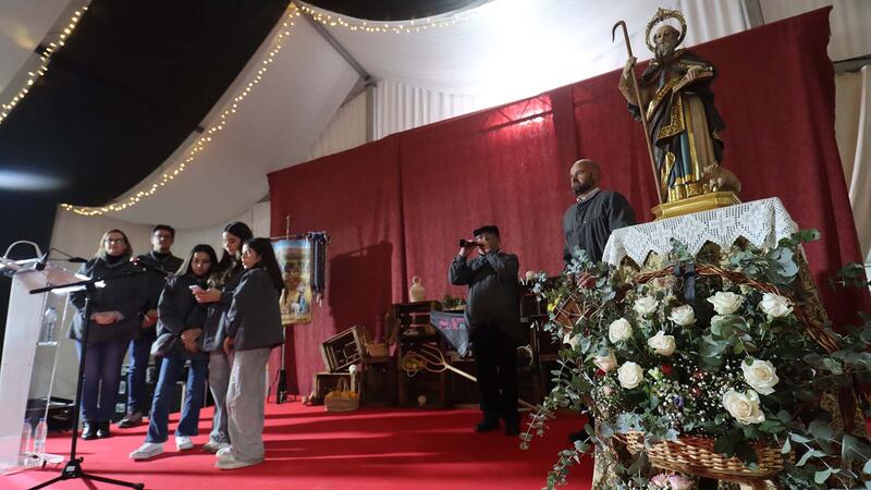 El barrio de l’Horta de Benidorm festeja a Sant Antoni Abat, patrón de la Ermita, en su día grande