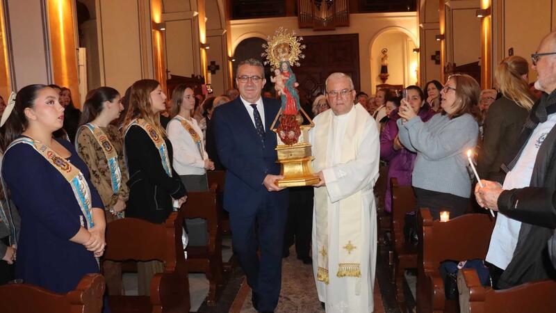 Benidorm muestra su devoción a la patrona en la ceremonia que cierra el Septenario de la Virgen