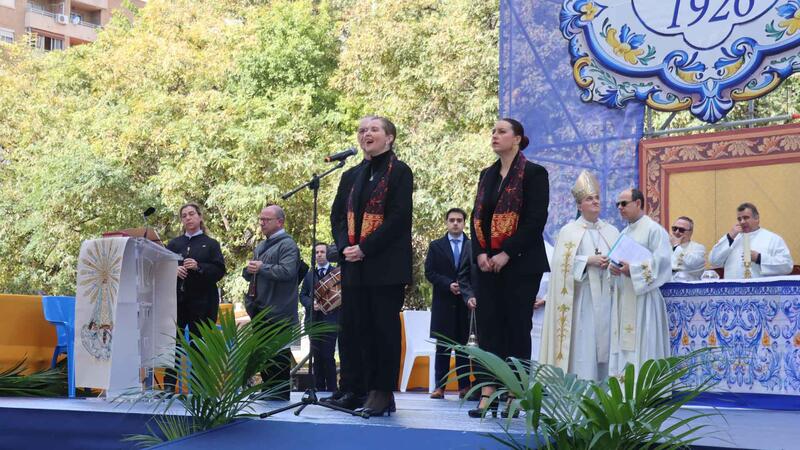 Benidorm culmina de forma multitudinaria los actos del Centenario de la Coronación de la Verge del Sofratge 