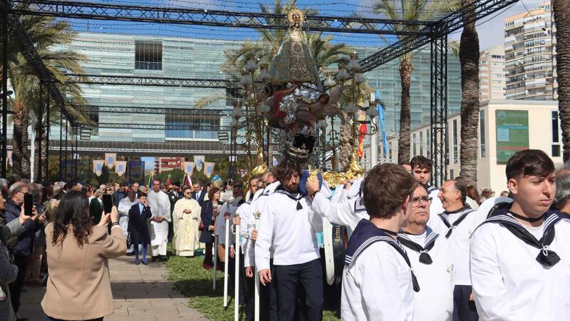 Benidorm culmina de forma multitudinaria los actos del Centenario de la Coronación de la Verge del Sofratge 