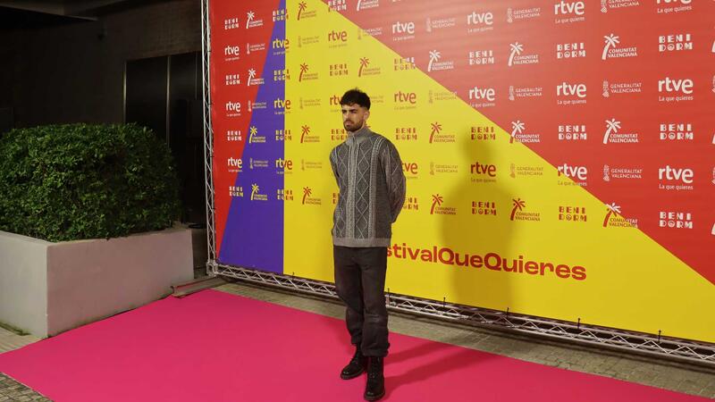 El glamur es dona cita en la festa de benvinguda del Benidorm Fest