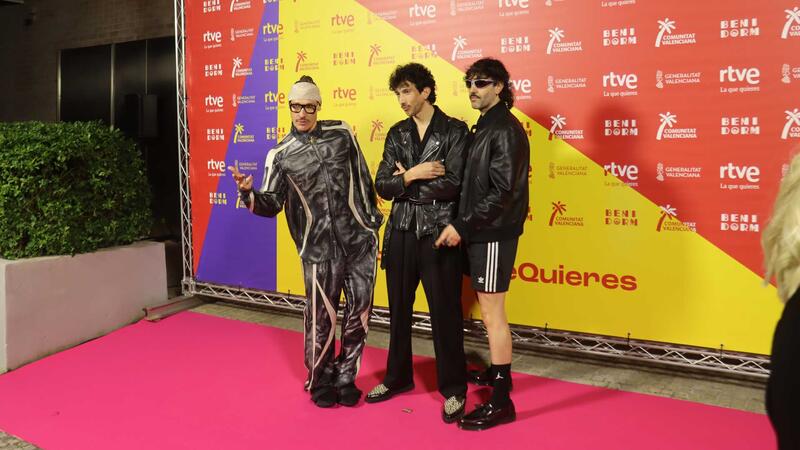 El glamur es dona cita en la festa de benvinguda del Benidorm Fest