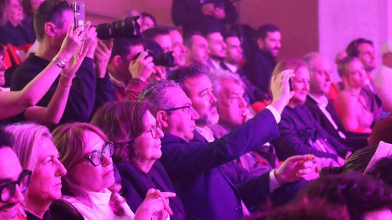 El glamur es dona cita en la festa de benvinguda del Benidorm Fest