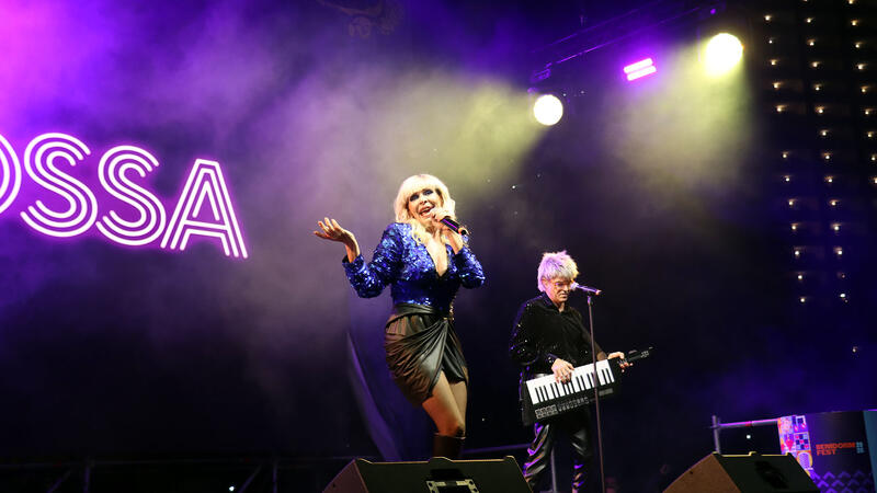 Prop de 3.000 persones gaudixen de la Festa Euroclub abans de la gran final del Benidorm Fest