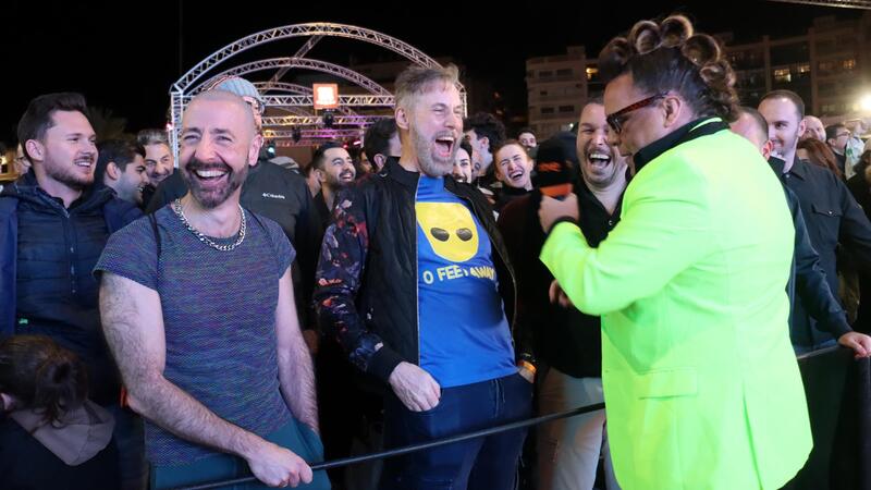 Prop de 3.000 persones gaudixen de la Festa Euroclub abans de la gran final del Benidorm Fest