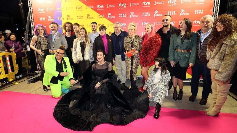 Prop de 3.000 persones gaudixen de la Festa Euroclub abans de la gran final del Benidorm Fest
