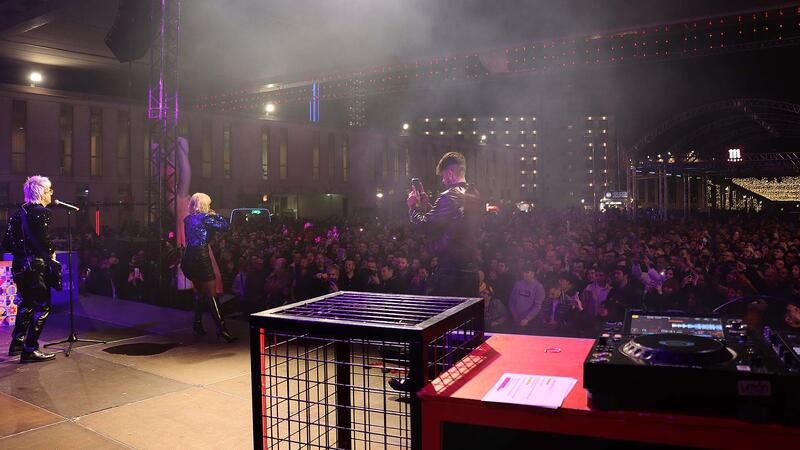Prop de 3.000 persones gaudixen de la Festa Euroclub abans de la gran final del Benidorm Fest