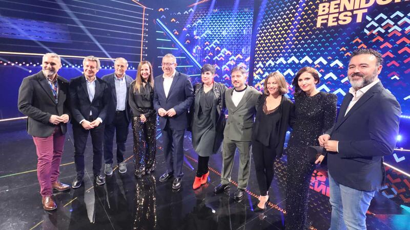 Más de un millón de espectadores vieron a través de la televisión a Tony Grox y Lucycalis alzarse como ganadores del Benidorm Fest