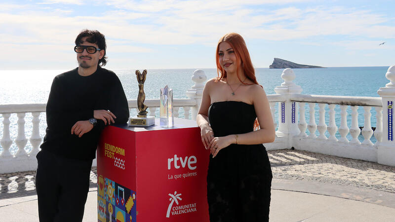Más de un millón de espectadores vieron a través de la televisión a Tony Grox y Lucycalis alzarse como ganadores del Benidorm Fest