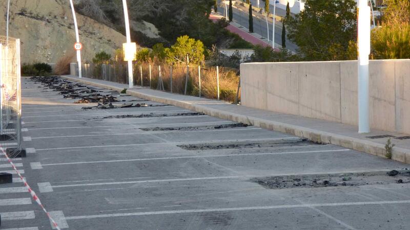 Benidorm is making progress on the construction of the photovoltaic solar installation at Poniente parking lot