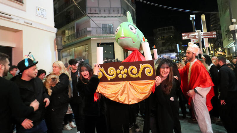A lively Burial of the Sardine brings the Carnival festivities in Benidorm to a close