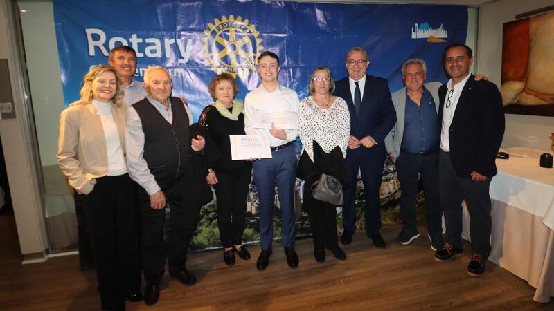 Álvaro Parra Ivars guanya el premi ‘Isidro Cortina’ a la millor qualificació en les proves d