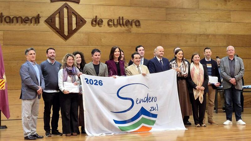 Benidorm receives the flag recognizing El Moralet urban park as a ‘Blue Trail’