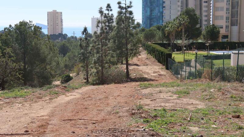 Benidorm opens a new entrance and pathway to El Moralet Park from Presidente Adolfo Suárez Street