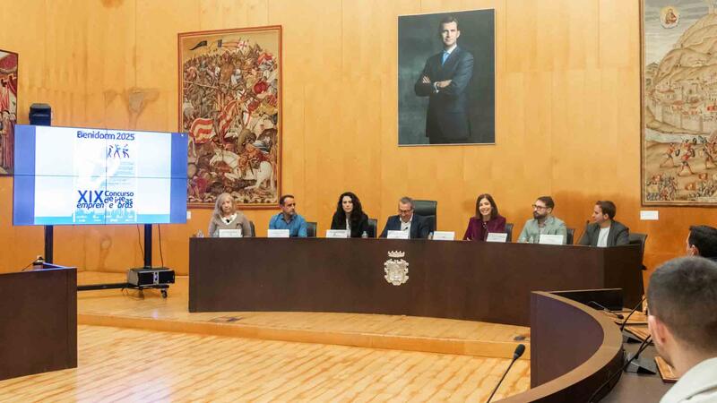 The ‘Publi Flypa’ project, which combines advertising and soft mobility, wins the 19th Benidorm Entrepreneurial Ideas Competition