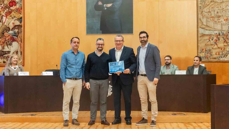 The ‘Publi Flypa’ project, which combines advertising and soft mobility, wins the 19th Benidorm Entrepreneurial Ideas Competition