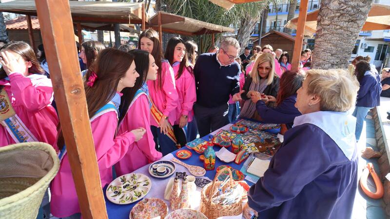 La Fira de Pasqua de la Comissió de Festes Majors Patronals abre sus puertas en el Parque de Elche  