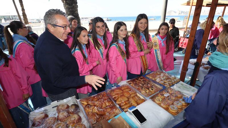 La Fira de Pasqua de la Comissió de Festes Majors Patronals abre sus puertas en el Parque de Elche  