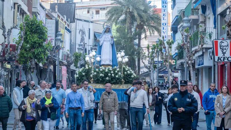 La ’Ambaixà’ y la Procesión del Encuentro, protagonistas del Domingo de Pascua en Benidorm