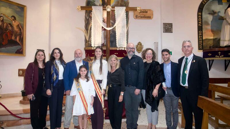 La Creu processiona per primera vegada des del Bon Pastor de Benidorm