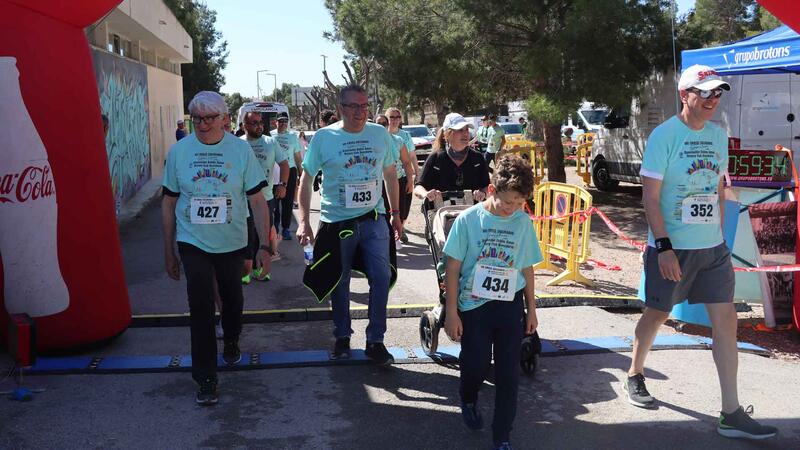 Més de mig miler de participants en la setena edició del Cross Solidari del Doble Amor