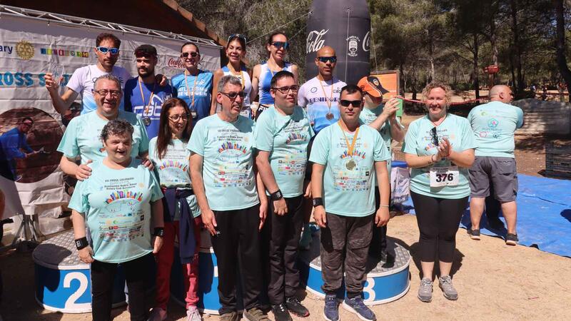 Més de mig miler de participants en la setena edició del Cross Solidari del Doble Amor