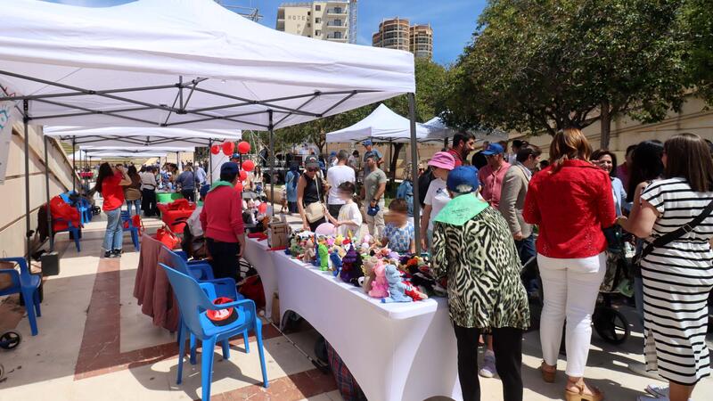 Famílies i associacions de tota la Comunitat celebren a Benidorm el Dia de les Famílies