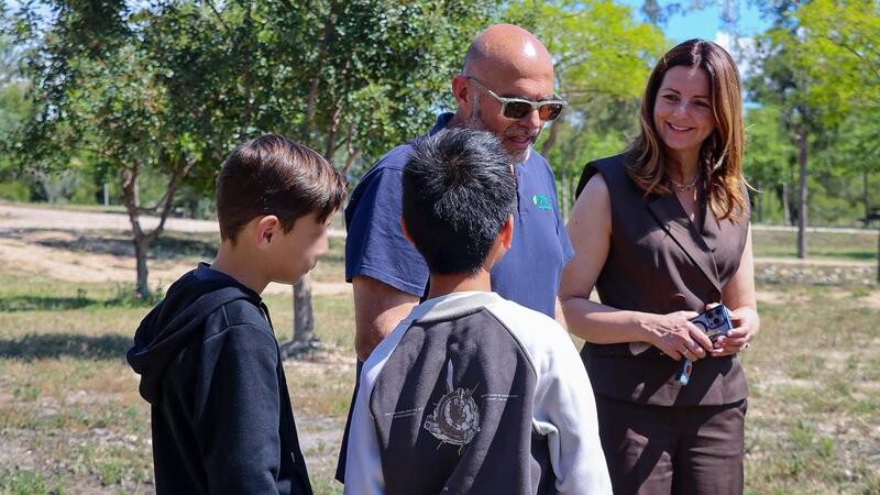 Más de 600 escolares de Benidorm amplían sus conocimientos sobre la naturaleza en los parques de Foietes y de la Séquia Mare
