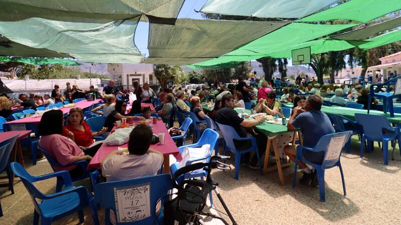 Centenars de persones abrigallen al Doble Amor en la seua tradicional Jornada de Convivència