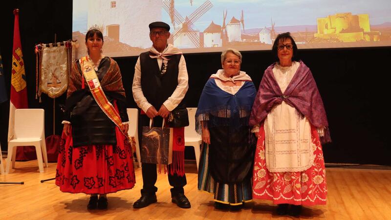 La Casa de Castella-la Manxa celebra a Benidorm el dia de la seua comunitat 