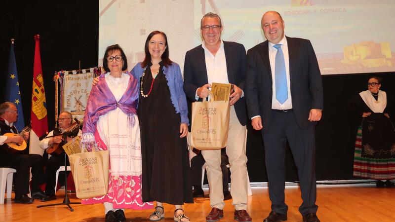 La Casa de Castella-la Manxa celebra a Benidorm el dia de la seua comunitat 