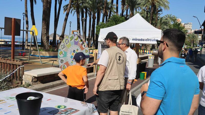 La ‘II Festa del Reciclatge’ de Benidorm aconseguix un gran èxit de participació 