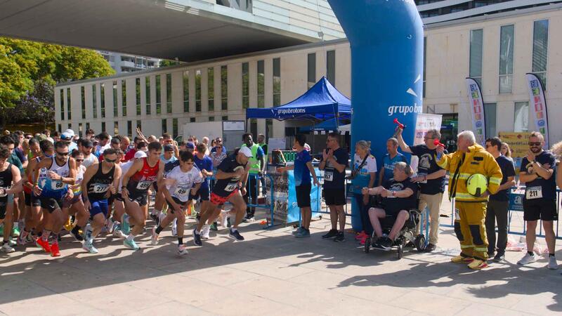 Més de 1.000 esportistes corren la II Carrera Solidària per l