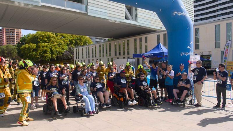 Més de 1.000 esportistes corren la II Carrera Solidària per l