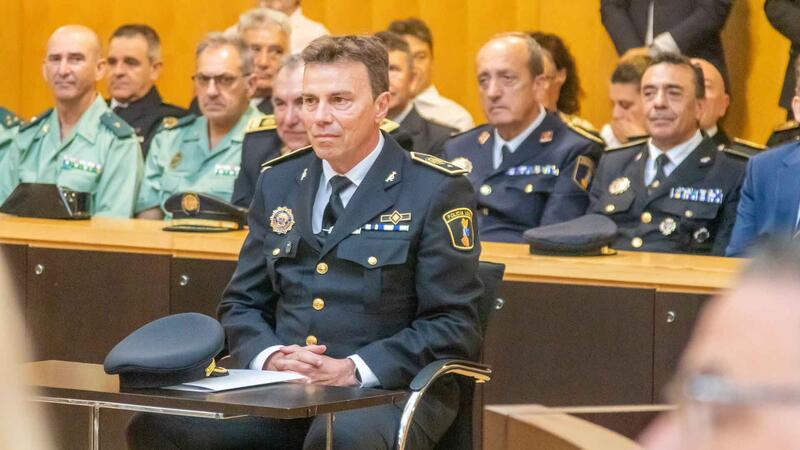 José Carlos Amorós investit com a comissari en cap de la Policia Local de Benidorm