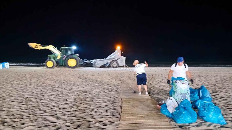 Les platges de Benidorm recuperen la seua millor imatge després de la Nit de Sant Joan