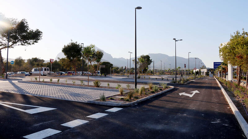 Benidorm reabre tras su acondicionamiento el parking de la avenida de Beniardá con capacidad para más de 360 vehículos