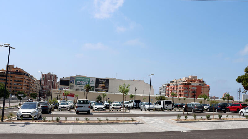 Benidorm reabre tras su acondicionamiento el parking de la avenida de Beniardá con capacidad para más de 360 vehículos