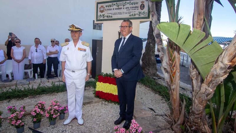 Benidorm rinde homenaje a los Caídos en la Mar y al Arma Submarina en el aniversario de la batalla de Santiago de Cuba